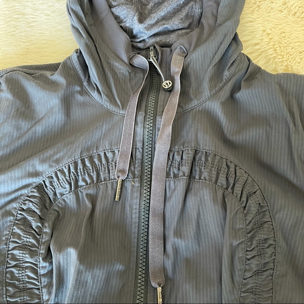 🦄 Lululemon Dance Studio Jacket in Coal - Picture 8 of 13